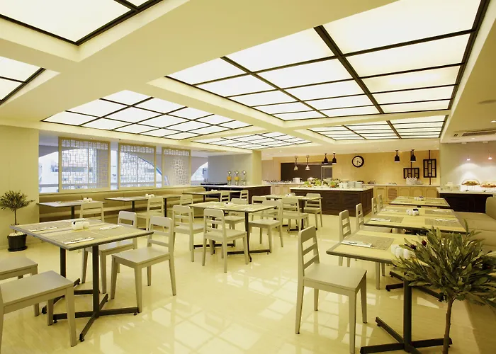 The Quarter Hualamphong By Uhg 4*