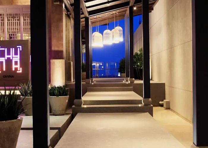 The Quarter Hualamphong By Uhg 4*