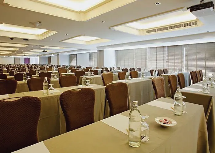 The Quarter Hualamphong By Uhg Bangkok