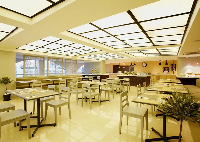The Quarter Hualamphong By Uhg Bangkok